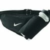 Nike Large Bottle Belt Schwarz - Weiß 1 Nike Large Bottle Belt Schwarz - Weiß -Sidas Shop Nike Large Bottle Belt 1