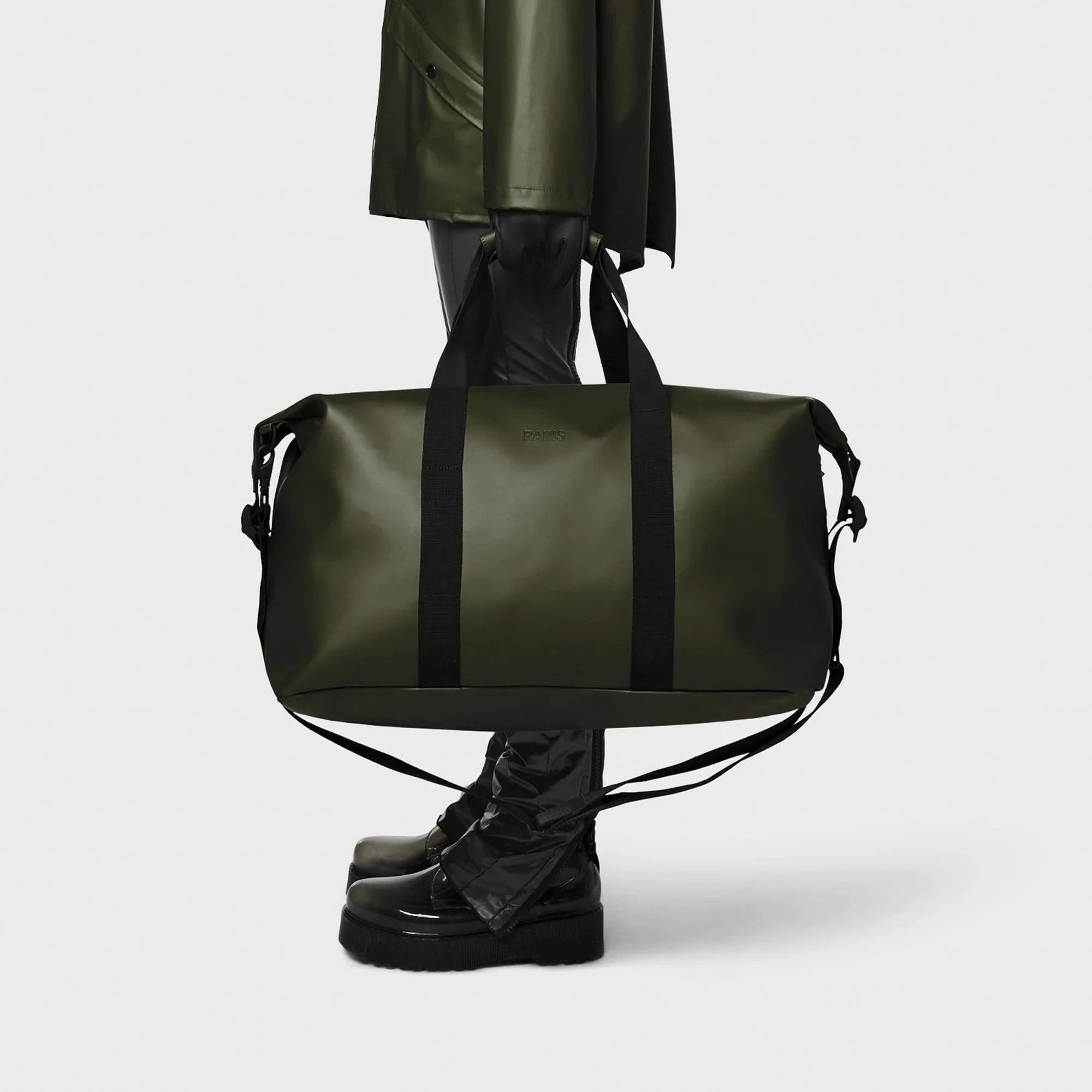 Rains Travelbag (37L) Dunkelgrün 5 Rains Travelbag (37L) Dunkelgrün – Bild 3