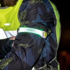 Rogelli LED Armbinde Grün - Schwarz -Sidas Shop Rogelli LED Armband 4 2110071454